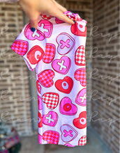 Load image into Gallery viewer, Pink XO
