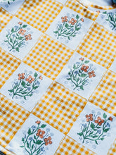 Load image into Gallery viewer, Spring checkered floral
