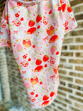 Load image into Gallery viewer, Spring strawberry
