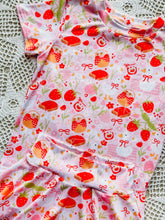 Load image into Gallery viewer, Spring strawberry
